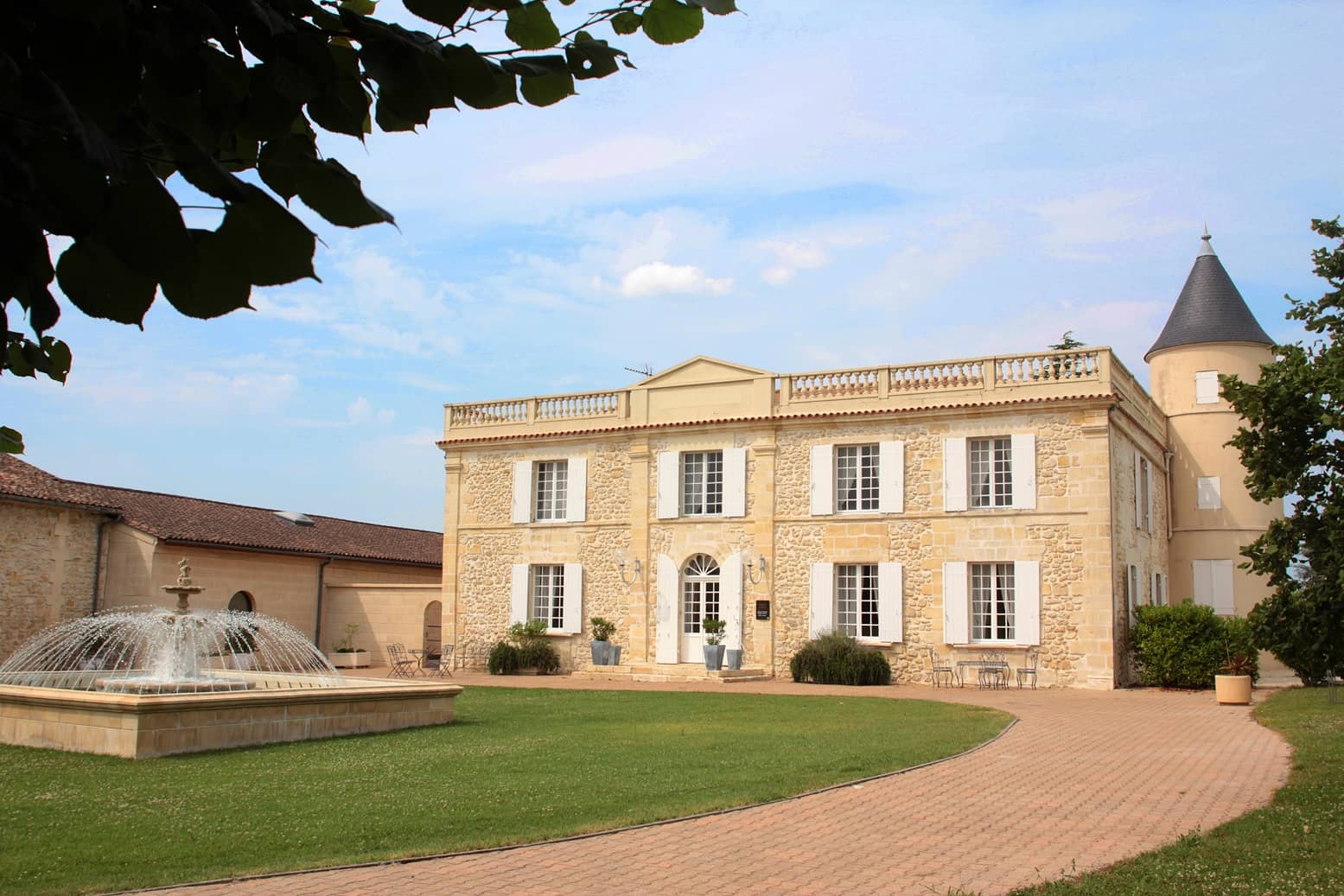 Cha Teau Lafitte 2